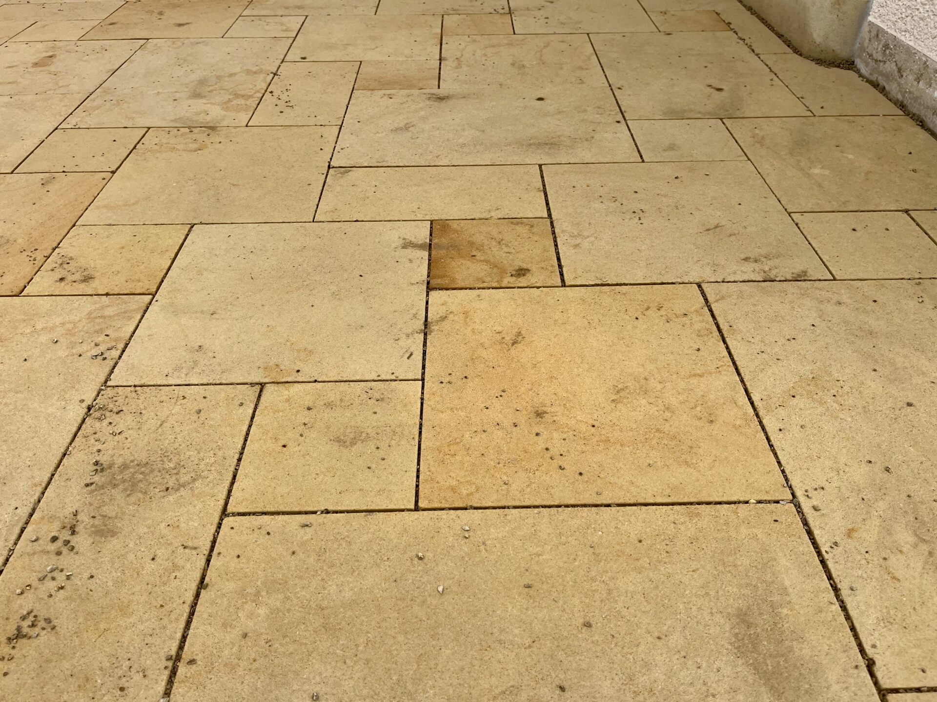 Plattenbild Römischer Verband aus Postaer Sandstein